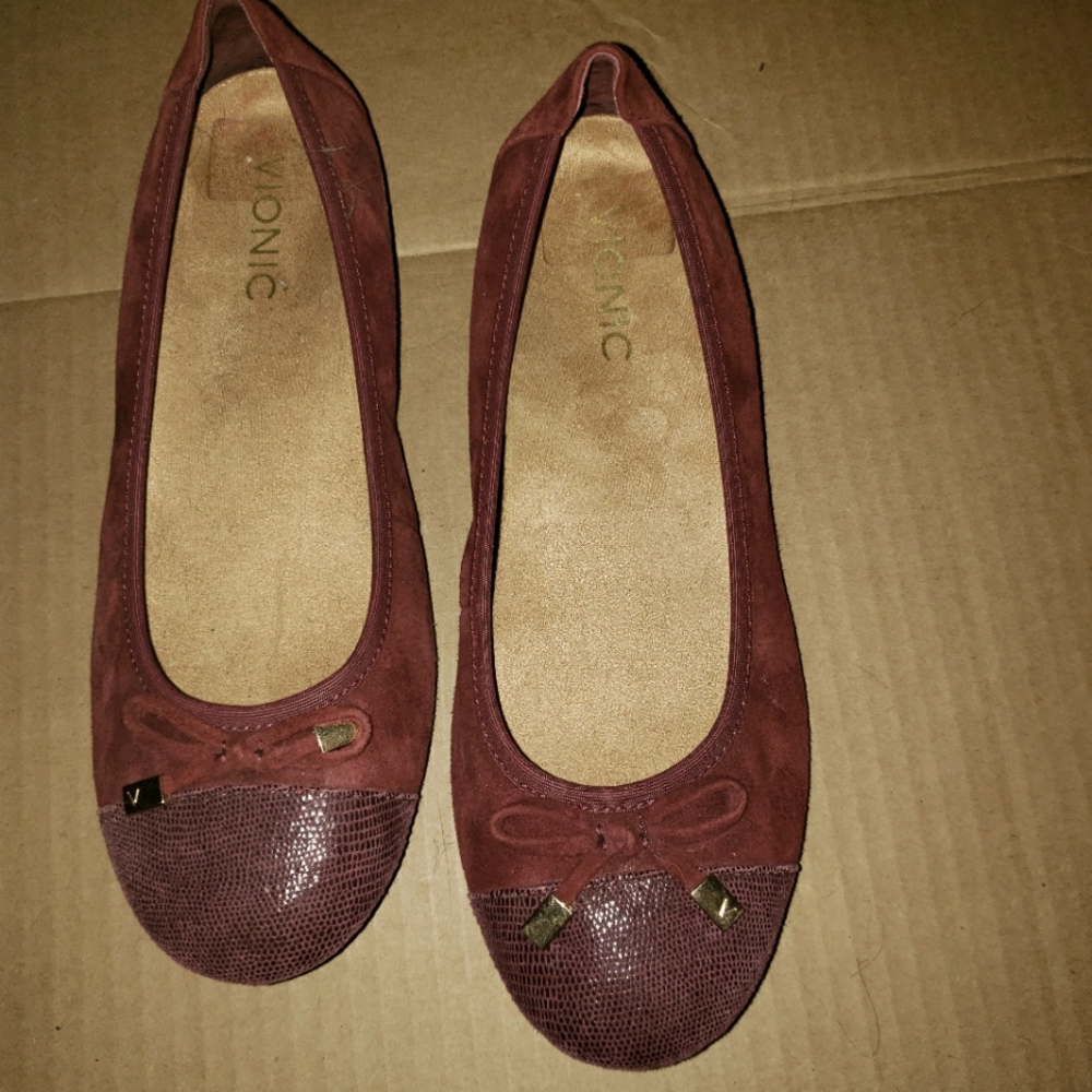 Vionic Spark Minna burgundy suede 7